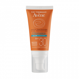 Avene Sun Cleanance emulzija SPF 30 .Matirajuća emulzija za kožu.Visoka zaštita za osetljivu kožu lica sklonu aknama. Apotekamo